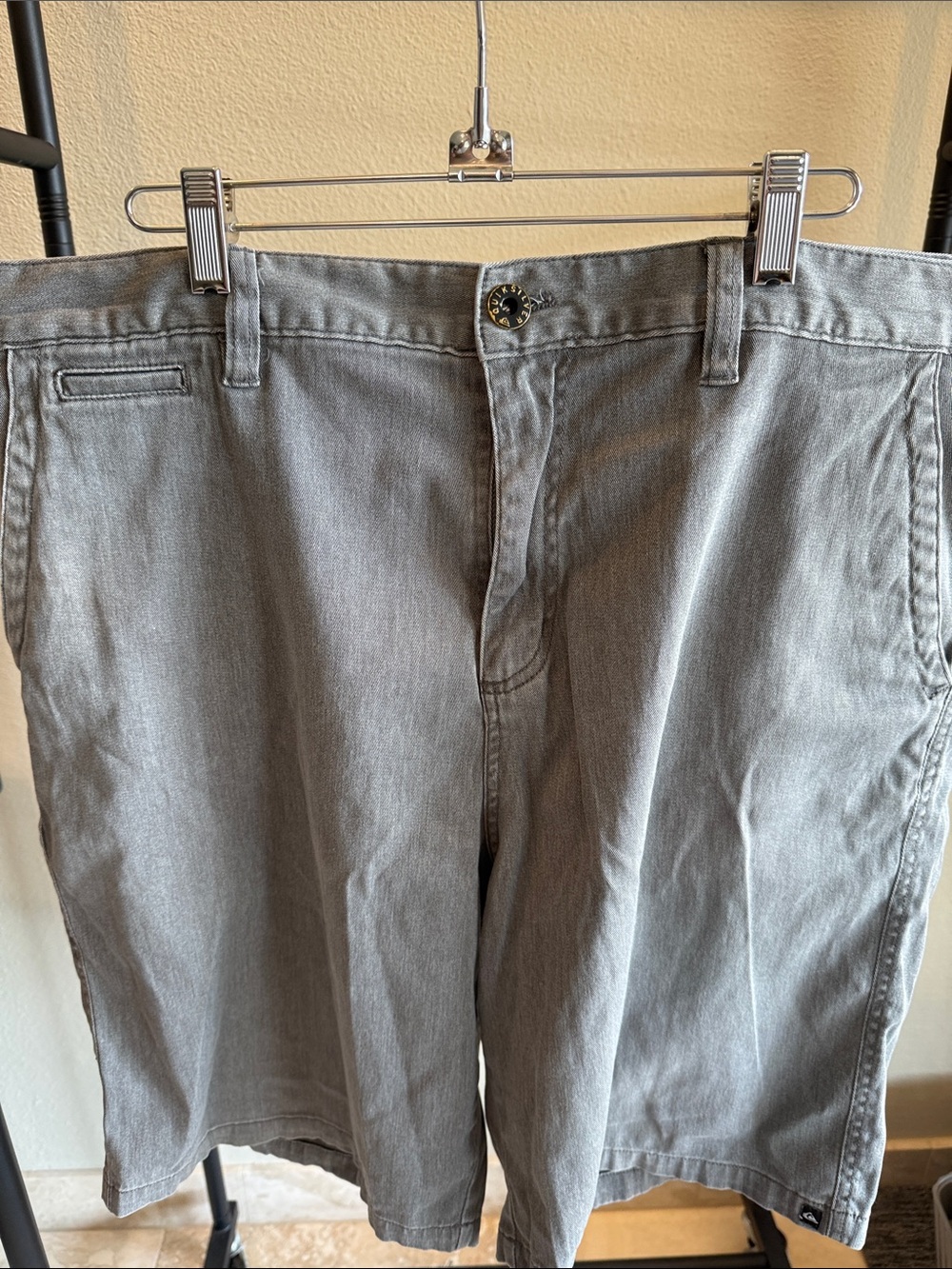 Men's Gray Quicksilver Shorts - size 38